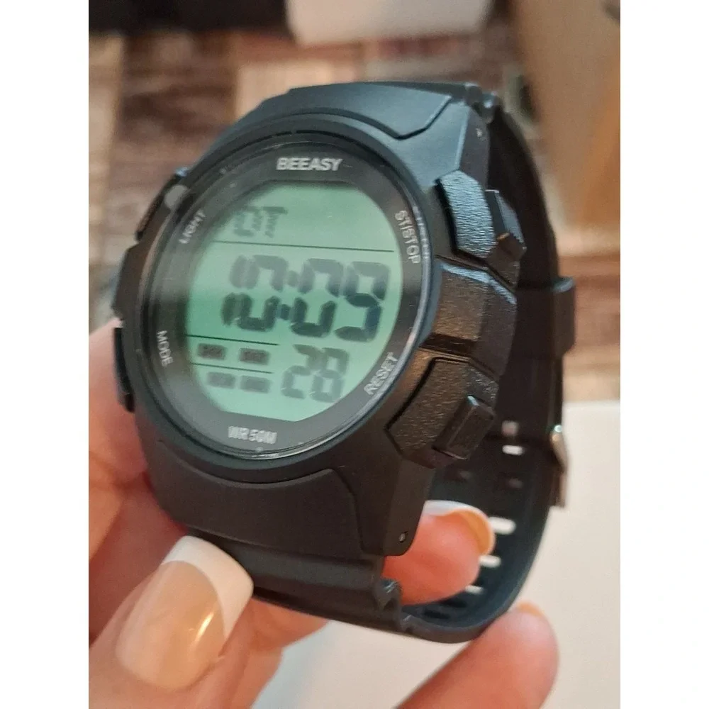 Beeasy AW03 Mens Digital Sports Watch. Alarm,stopwatch,calendar,LED Backlight.